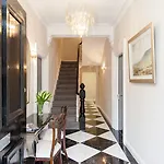 Giant Serviced Apartments Cliftonville House