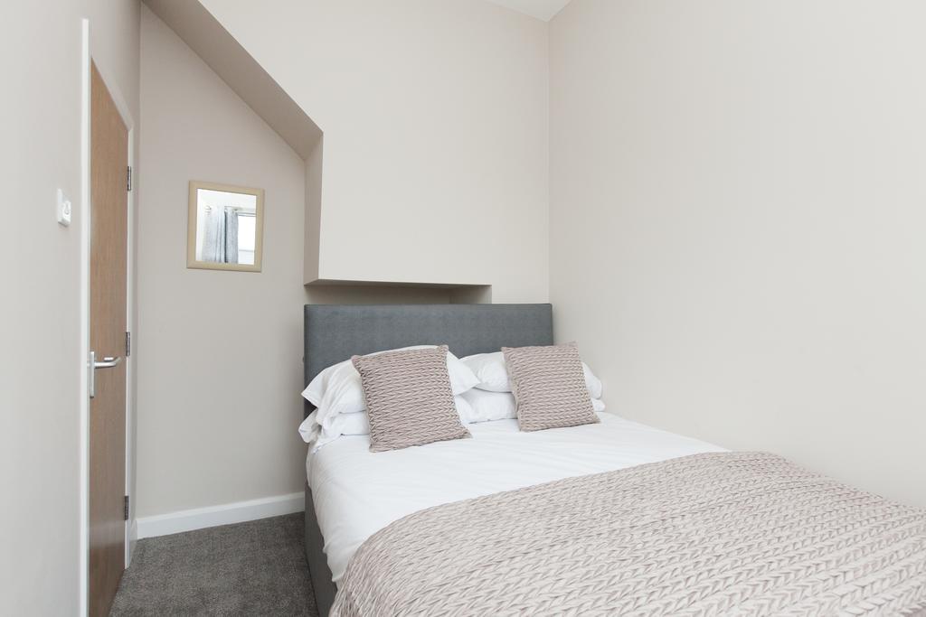 Giant Serviced Cliftonville House Apartment *