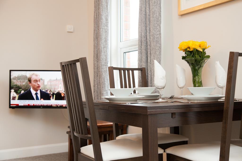 Giant Serviced Cliftonville House Apartment *