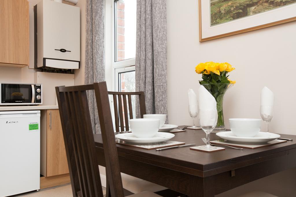 Giant Serviced Cliftonville House Belfast