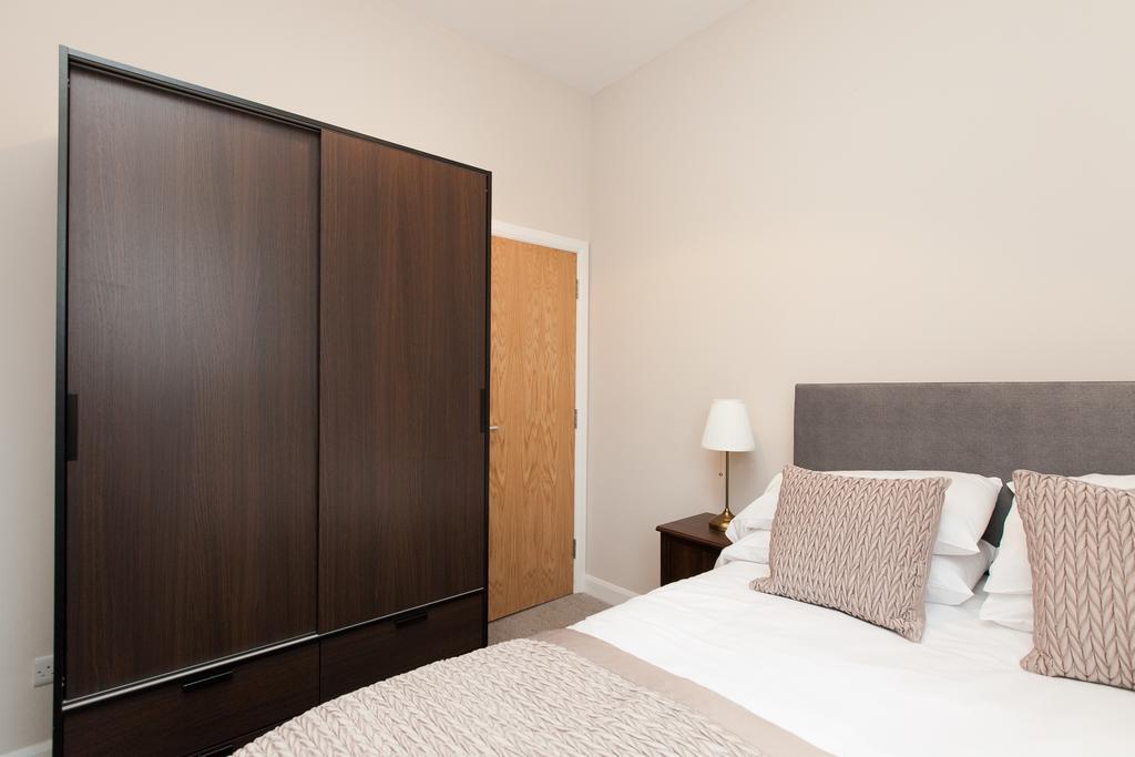 Apartment Giant Serviced Cliftonville House *
